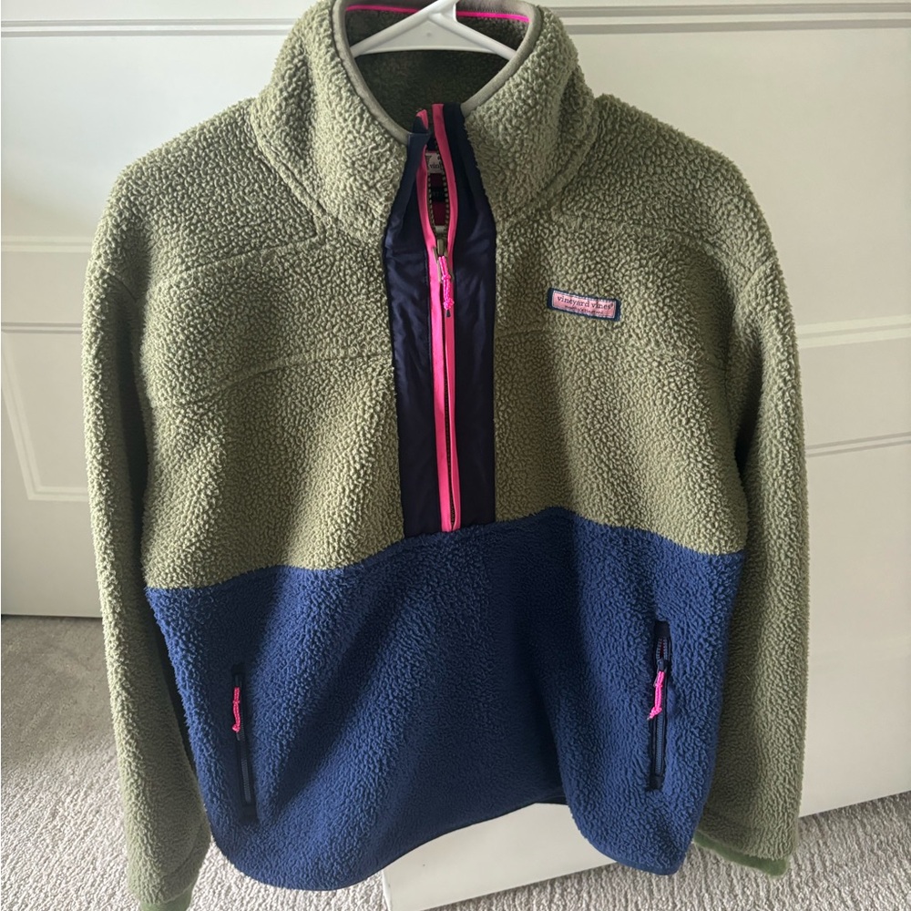 Vineyard vines color block Sherpa